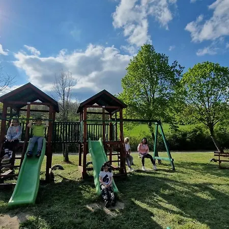 Дом отдыха Neo Jezero Bruje Erdevik